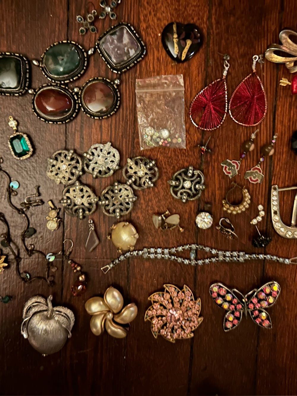 Assorted Women’s Jewelry Lot – “Junk jewelry” for crafting